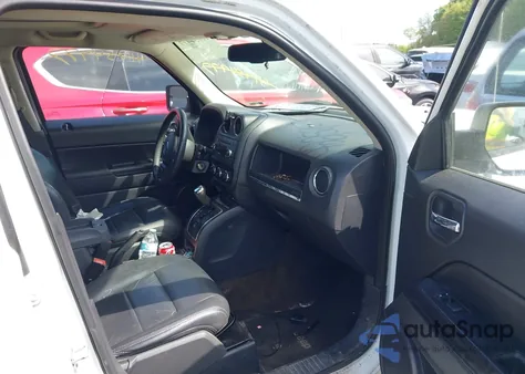 2015 Jeep Patriot High Altitude Edition z USA, uszkodzony, nr VIN 1C4NJRFB4FD394829